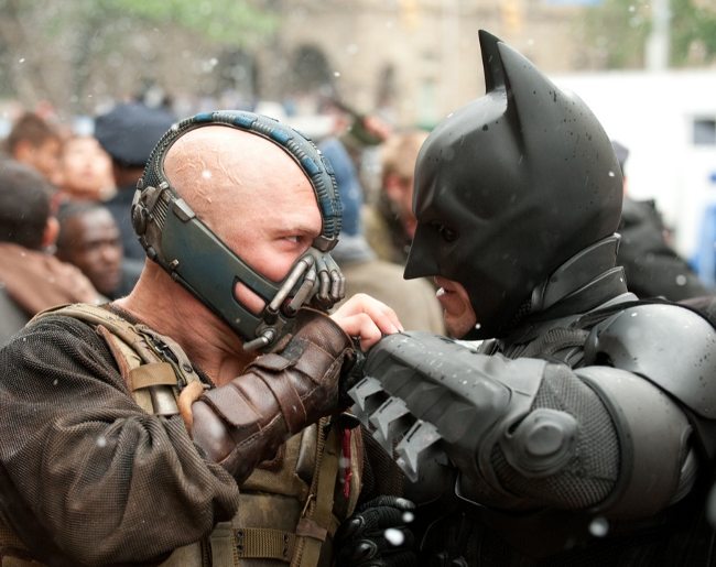 El Caballero Oscuro La Leyenda Renace - Bane vs Batman