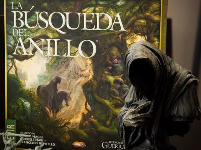 ‘La Búsqueda del Anillo’, sombras negras en la noche gris